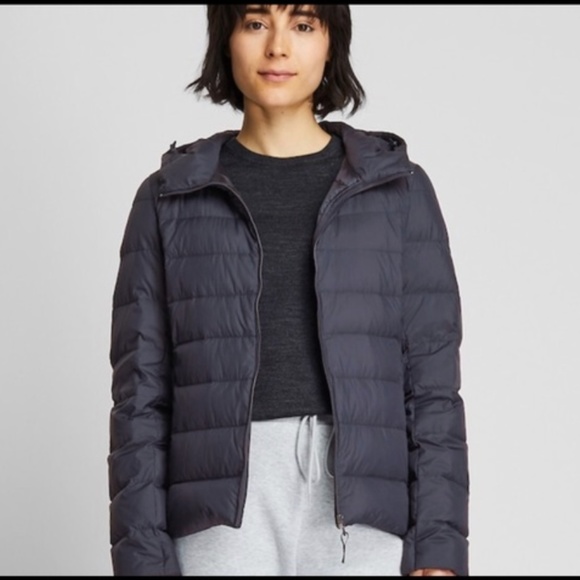 Uniqlo Jackets & Blazers - Uniqlo Women’s Ultra Light Down Navy Parka XL